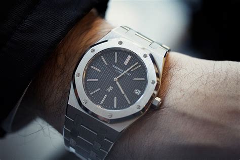 aurora piguet royal oak wrist